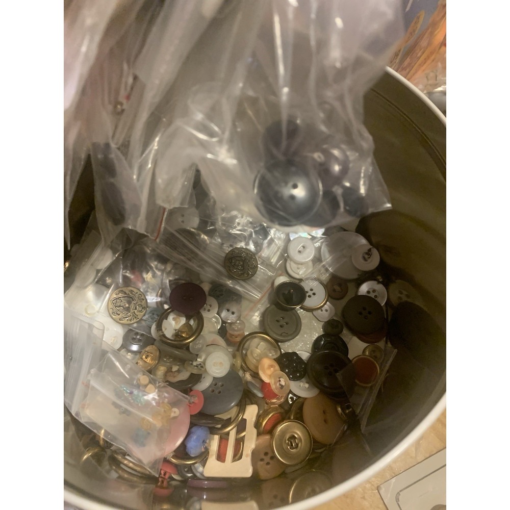 Bucket Full of My Moms VINTAGE buttons various sizes colors‎ materials shapes